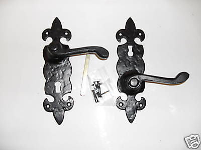 Antique cottage fleur de lys lever lock handles - black