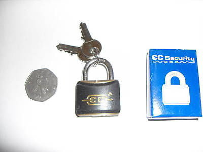 HIGH QUALITY EC SECURITY 30MM WEATHER RESISTANT PADLOCK