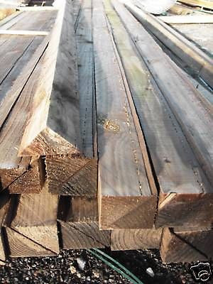 3m Long Triangular Arris Rails 75x75x100mm Treated