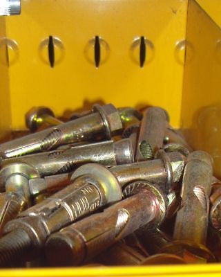 x2 Sleeve Anchors 12 mm x 70 mm bolts concrete fixings