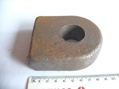 Self colour gate eye to weld flat base 30 mm