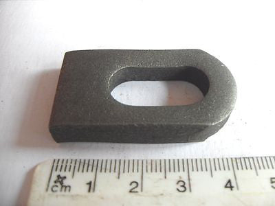 box of 100 self colour hurdle eyes to weld railing lugs 12mm wide slot